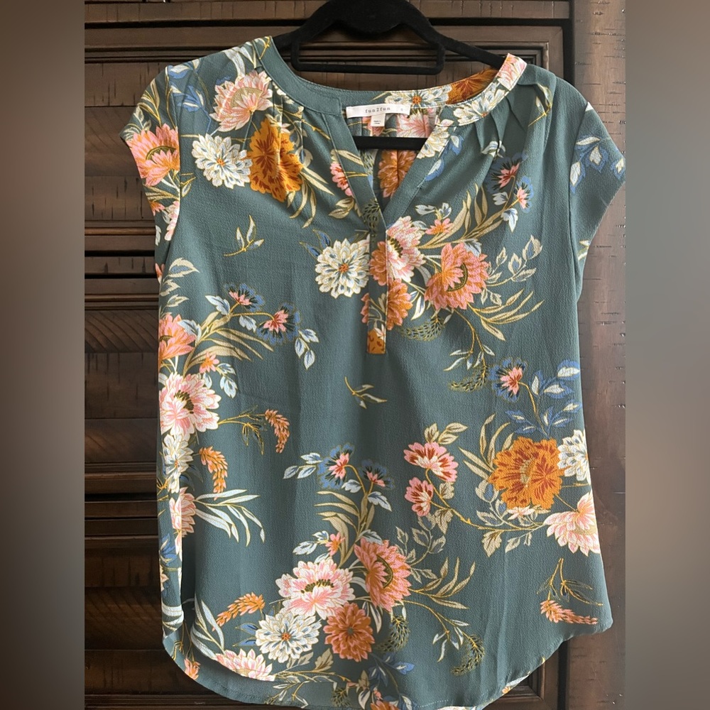 Women’s, size small, blouse